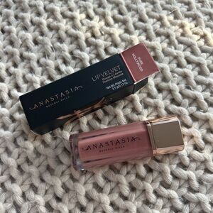 NEW IN BOX Anastasia Beverly Hills Lip Velvet In Shade: Pure Hollywood